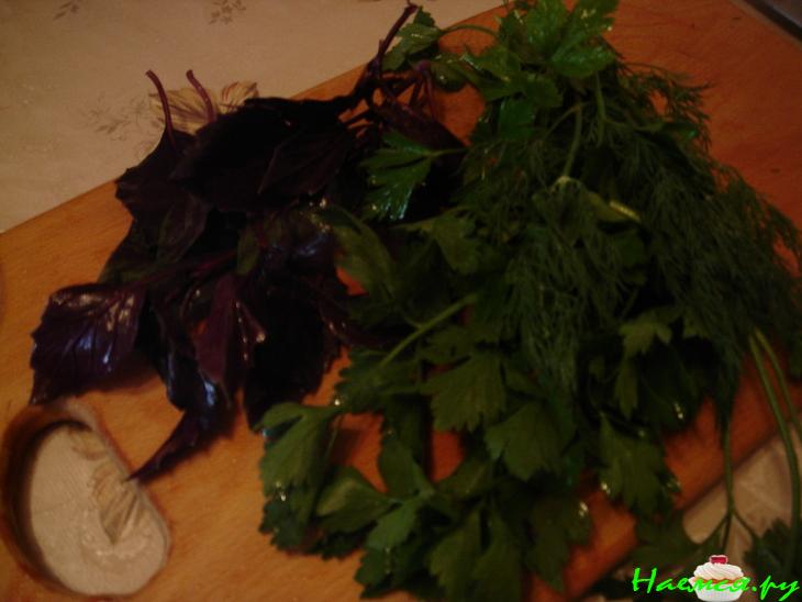 Баклажаны с оливками и помидорами