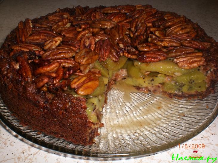 Овсяный пирог с киви и орехами