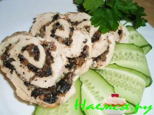 Куриный рулет с шампиньонами