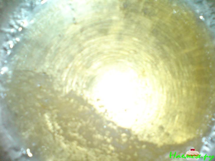 Тортики-малышки с ананасом под ананасовой карамелью Тортики-малышки с ананасом под ананасовой карамелью