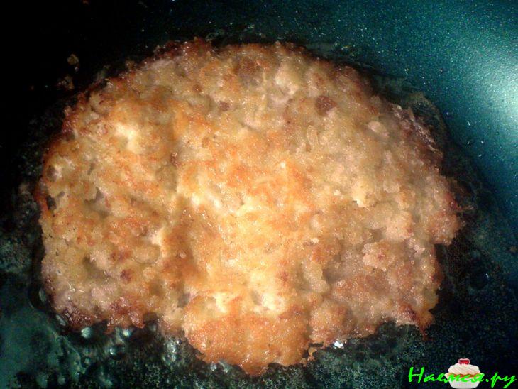 Свинина отбивная в сырном тулупе