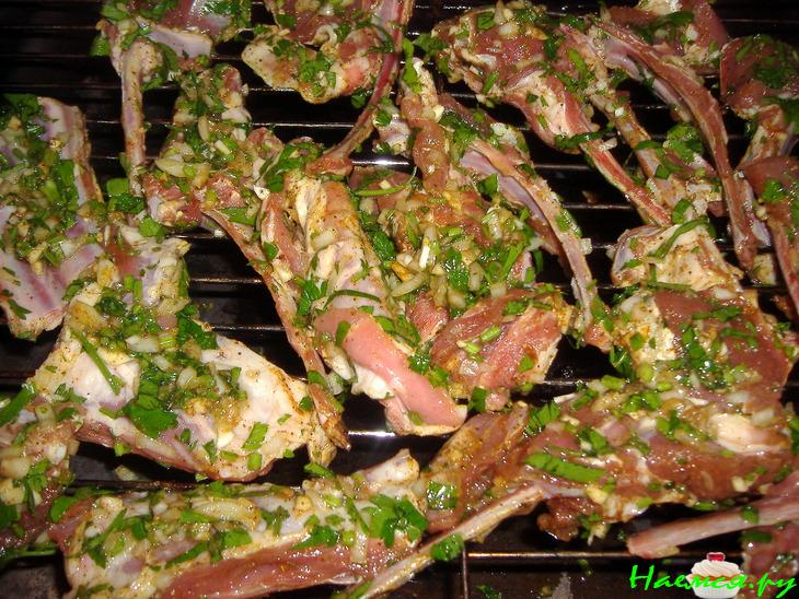 Пикантные бараньи ребрышки