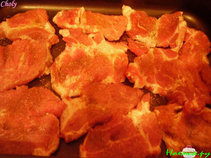 Свинья под грушей