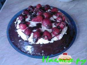 Клубничный торт с сыром