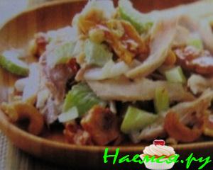 Хрустящий куриный салатик
