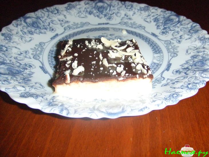 Молочно-шоколадный десерт (мухаллеби) Молочно-шоколадный десерт (мухаллеби)