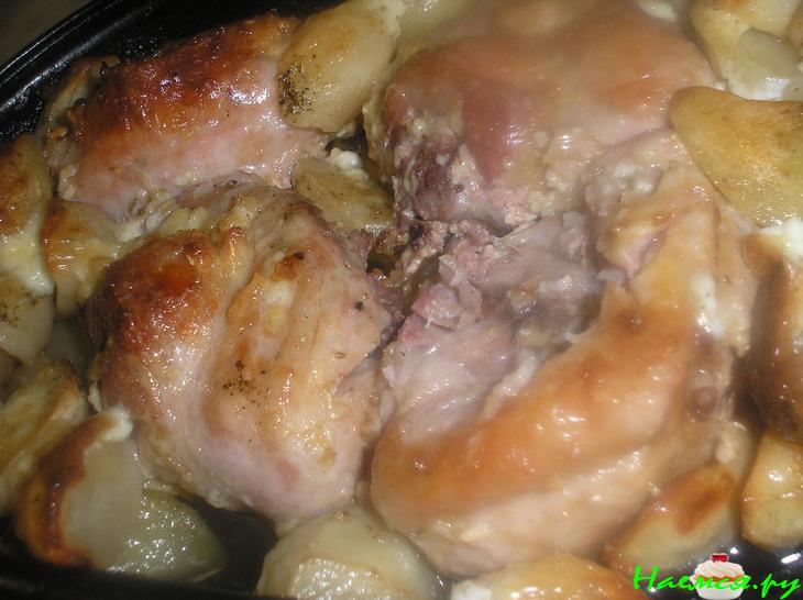 Запеченные индюшиные хвосты с картофелем