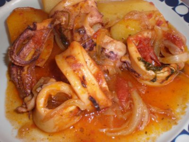 Кальмары тушёные "Сataplana de lulas"