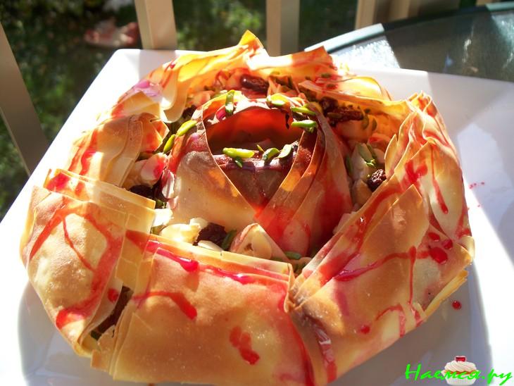 Вариант яблочного пирога из теста фила !!!