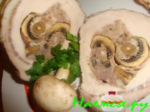 Запеченная фаршированная свинина