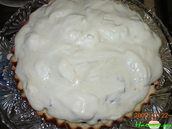 Торт-мороженое со свежей вишней