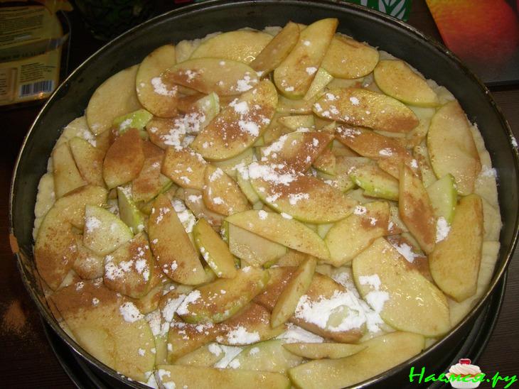 Песочный пирог с заварным кремом и яблочком!!!