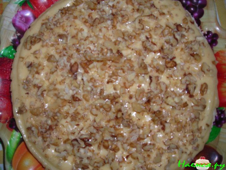 Торт «Медовый» (с ягодно-ореховой прослойкой) Торт «Медовый» (с ягодно-ореховой прослойкой)