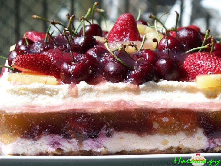 Творожно-фруктовый торт без выпечки Творожно-фруктовый торт без выпечки
