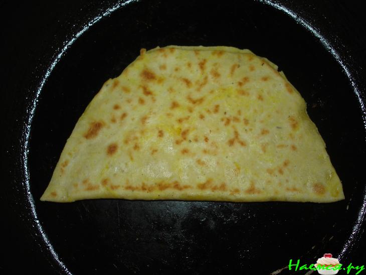 Вкусненькие лепешки 'Сырный Чебуречек' Вкусненькие лепешки 'Сырный Чебуречек'