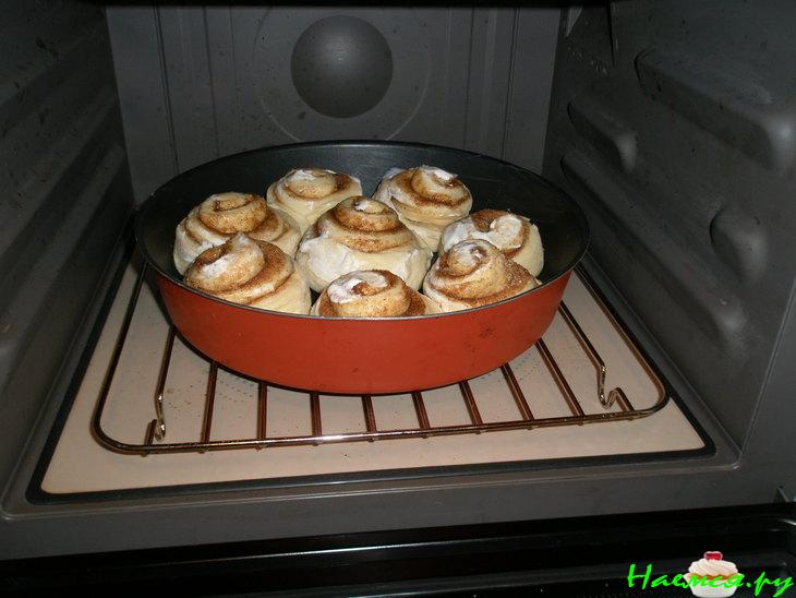 Плюшки с корицей для друзей!