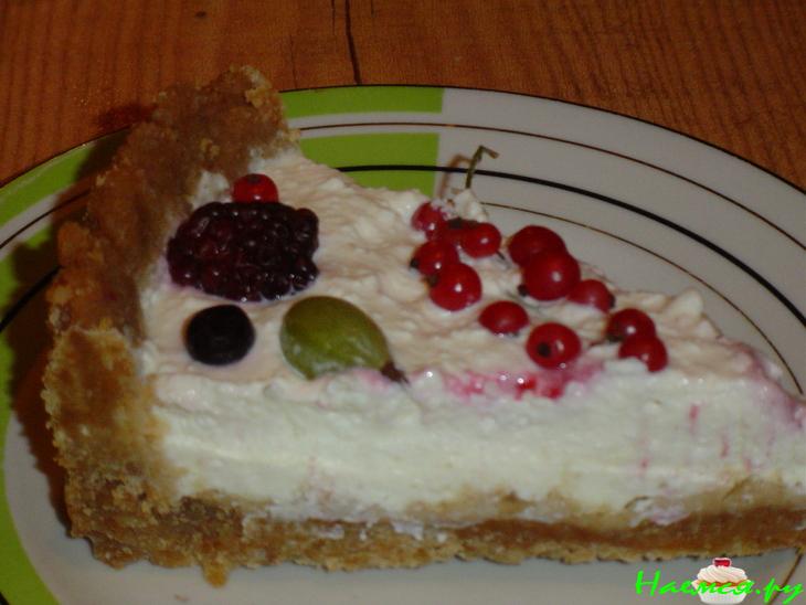 Чизкейк с летними ягодами