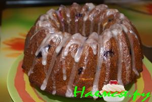 Кекс шоколадный с кешью и виноградом