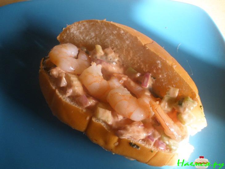 Сендвич с креветками и соусом Ремулад Сендвич с креветками и соусом Ремулад