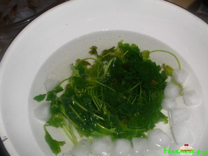 Креветки в двух соусах