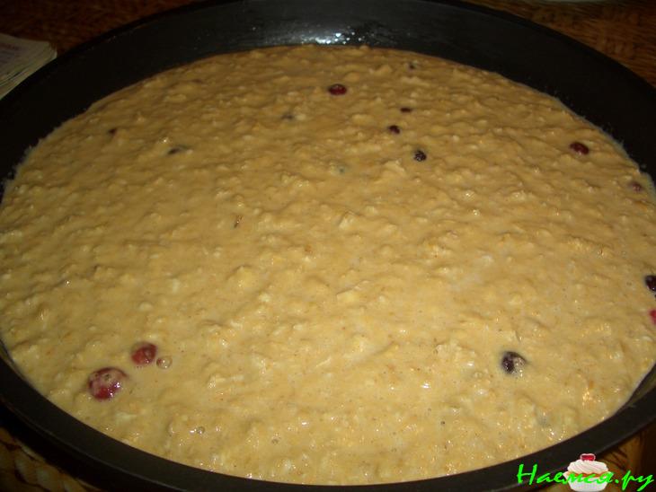 Пирог их овсяных хлопьев с яблочным пюре Пирог их овсяных хлопьев с яблочным пюре