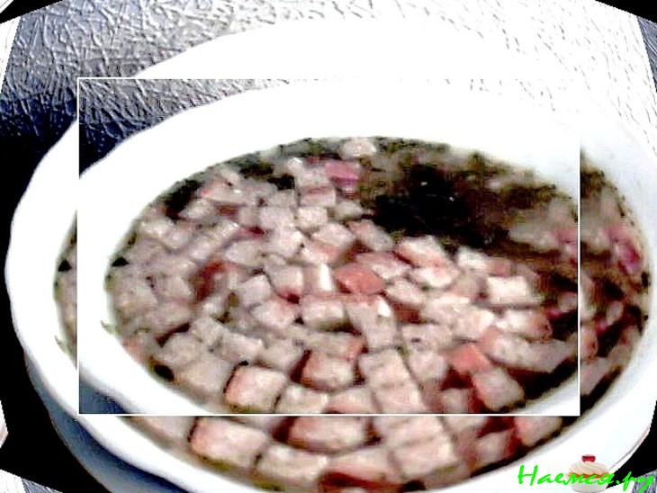 Гороховый суп с сухариками и беконом Гороховый суп с сухариками и беконом