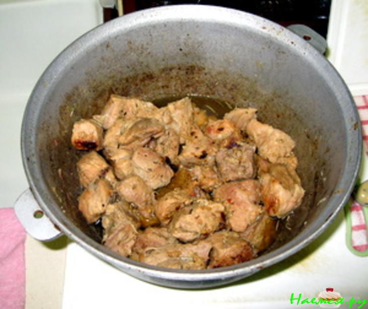 Свинина с луком со специями