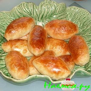 Пирожки с капустой из слоеного дрожжевого теста