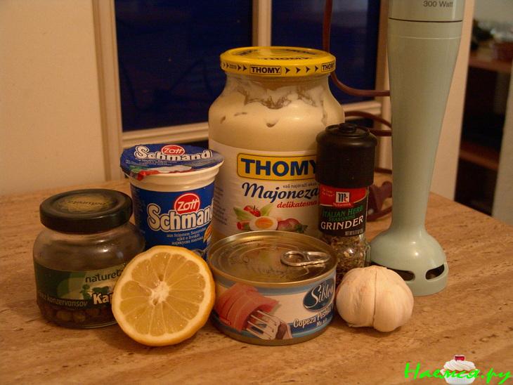 Салат с заправкой из тунца Салат с заправкой из тунца