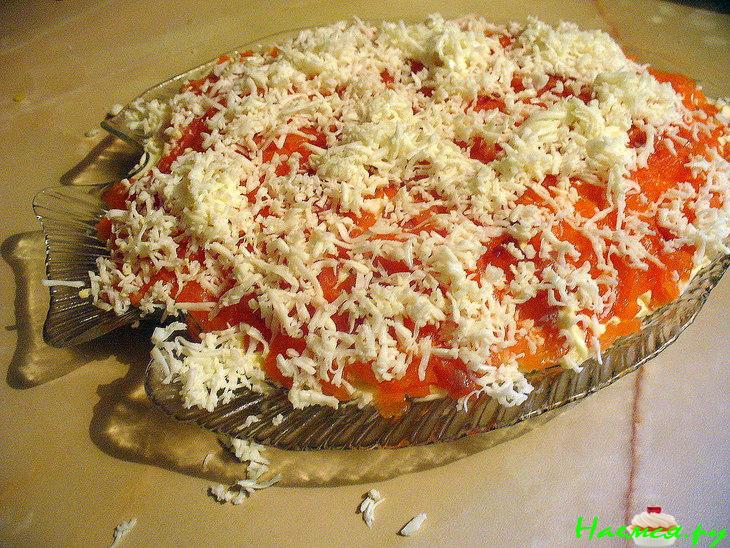 Салат "Одуванчик" с форелью Салат "Одуванчик" с форелью