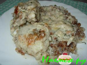 Рыба в сметанно-луковом соусе Рыба в сметанно-луковом соусе