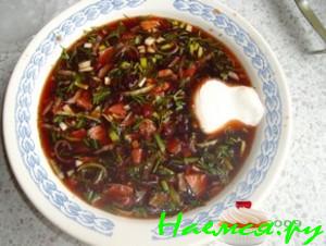 Свекольный суп на основе кваса