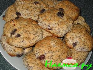 Маковое печенье с изюмом