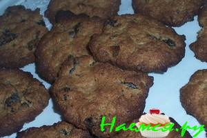 Овсяное печенье с вишней и орехами Овсяное печенье с вишней и орехами