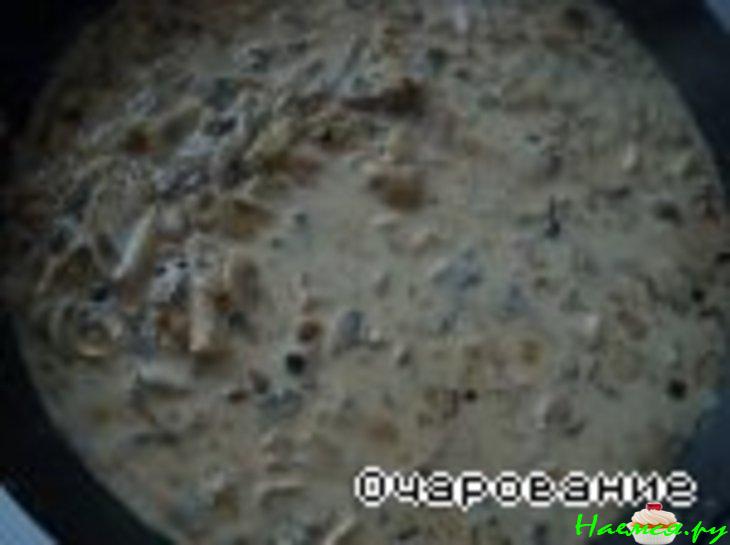 Камбала 'Изысканная' с шампиньонами в сметане