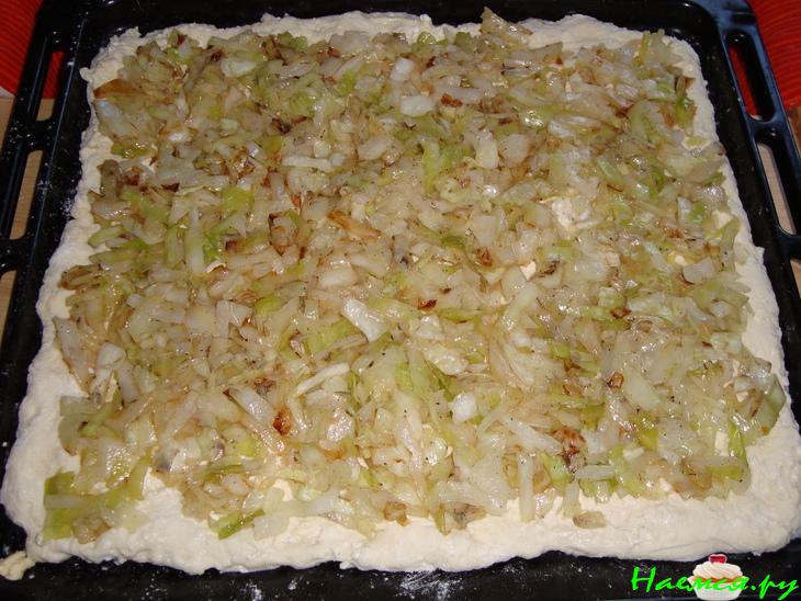 Пирог с капустой (сдобное дрожжевое тесто)