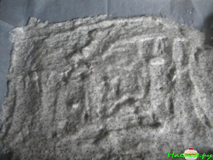 Закусочные рулетики с ветчиной, творогом и маком