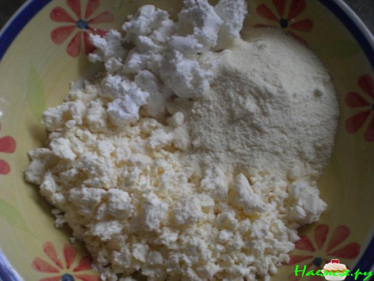 Луковый киш с пятью видами сыра