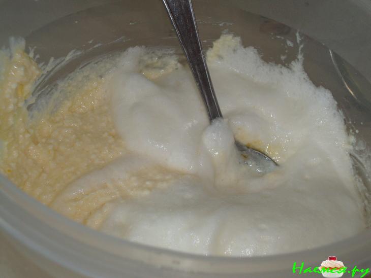 Творожный пирог с айвой и грушей