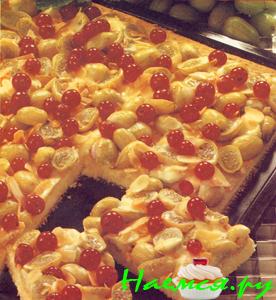 Пирог с крыжовником и смородиной