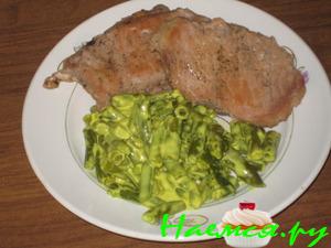 Фасоль, тушеная в сметане с куркумой 