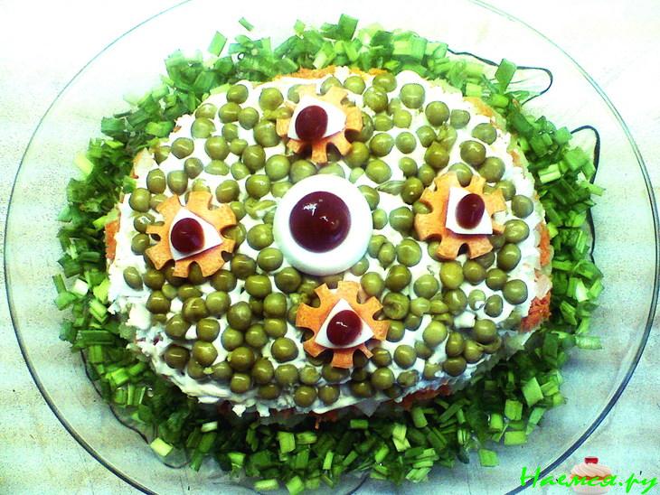 Овощной слоеный салатик с редькой