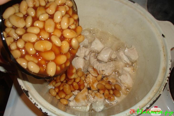 Курица с ананасом и фасалью