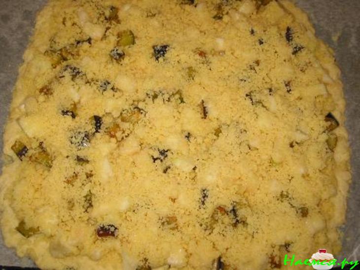 Фруктовый пирог с посыпкой