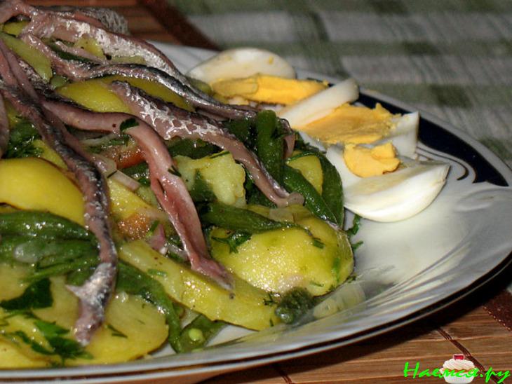 Картофельно-фасолевый салат с анчоусами Картофельно-фасолевый салат с анчоусами