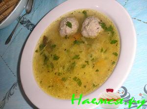 Суп с фрикадельками и цветными макаронами