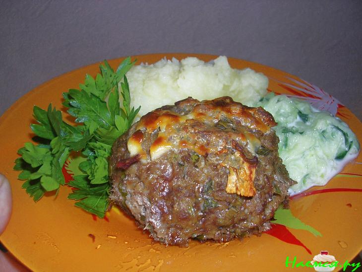 Котлеты с начинкой из оливок с сыром Котлеты с начинкой из оливок с сыром