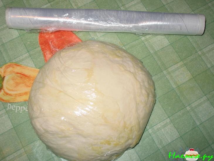 Пицца из дрожжевого теста