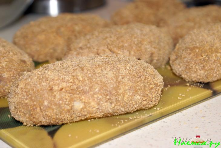 Котлеты с паприкой и колбасным сыром