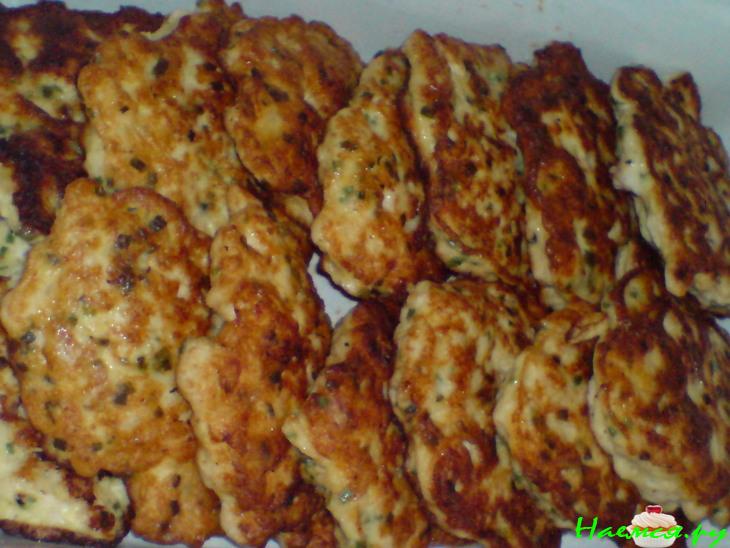 Рубленые котлеты из индейки со сметанно-маслиновым соусом